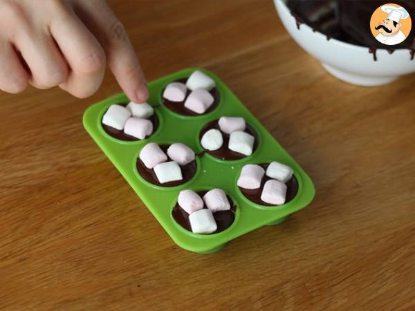Slikkepinde med varm chokolade: mørk chokolade + skumfiduser - Forberedelse trin 2